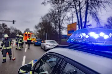 Sekundenschlaf auf der Autobahn: Unfall bei Waldnaabtalbrücke endet glimpflich