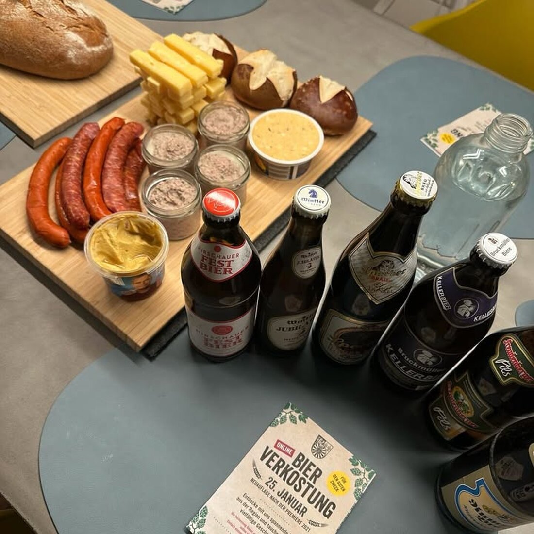 Amberg. Der Round Table 235 Amberg-Sulzbach hat erneut seine Online-Bierverkostung organisiert und damit großen Erfolg erzielt. Ende Januar fand das Event statt, das schon zum zweiten Mal die Teilnehmerinnen und Teilnehmer begeisterte. Die virtuelle Verkostung lokaler Biersorten lockte rund 160 Bierfreunde aus der gesamten Bundesrepublik an.
