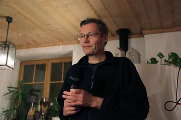 Renés Grössls spontane Migrations-Ruckrede: „Mit fünf französischen Worten“
