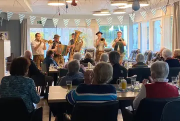 Waldthurn: „Hulzstoussboum“ bringen Tagespflege  zum Beben