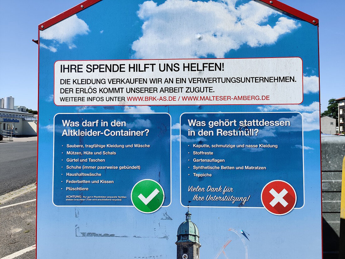 Amberg. Die Stadt Amberg arbeitet mit BRK und MHD zusammen, um Alttextilien getrennt zu sammeln, steht vor rechtlichen Änderungen in der Alttextiliensammlung ab 2025 und appelliert an die Bürger, weniger auszusortieren. Bis zur Klärung der zukünftigen Organisation bleiben die aktuellen Sammelbedingungen bestehen und es gibt keine zusätzlichen Kontrollen.