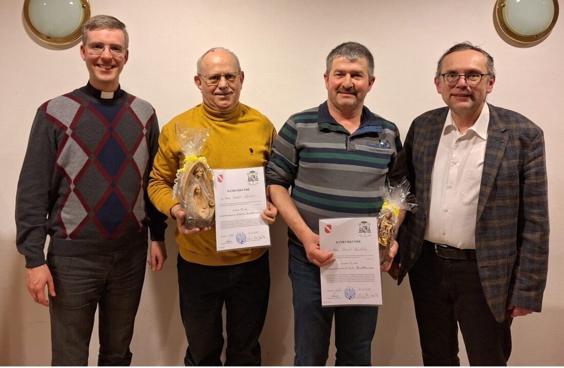 Altenstadt/WN. Stadtpfarrer Thomas Kopp verabschiedete zwei ausscheidende Mitglieder der Kirchenverwaltung der katholischen Pfarrei.