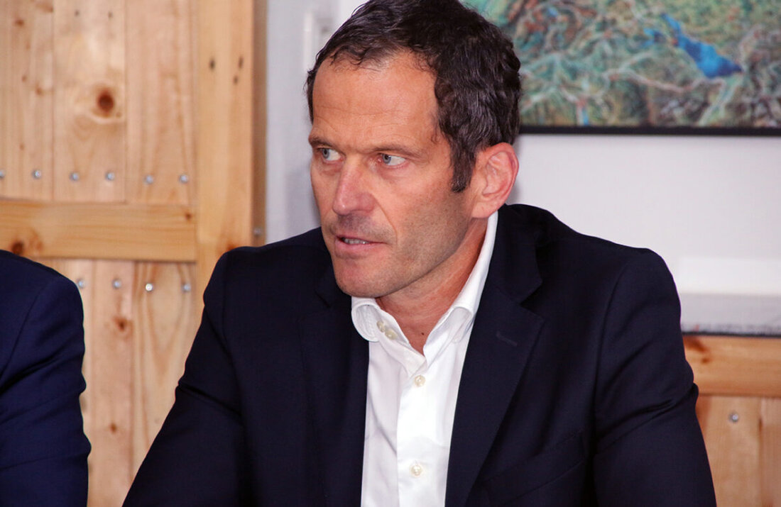 Weiden. Die politische Stimmung in Deutschland ist nach dem Ampel-Aus-Chaos am Boden. In den Umfragen führt die Union. Der Weidener Bundestagsabgeordnete Albert Rupprecht beschreibt in einer Interviewserie die Ausgangslage – und was er für die Region erreichen möchte.