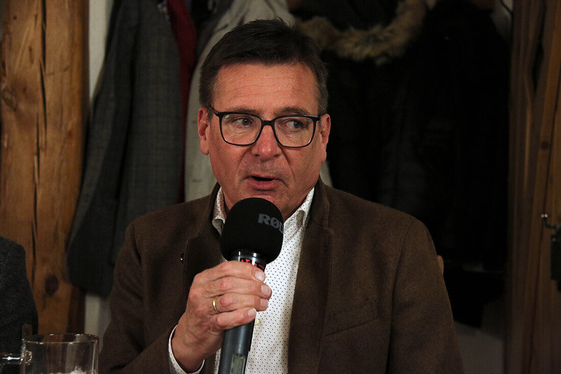 Neuhaus. Thomas Würdinger, Leiter der Arbeitsagentur Weiden, schildert die Erfolge und Misserfolge bei der Integration von Migranten in den Arbeitsmarkt. Und gibt Ratschläge, wie es besser gehen kann.