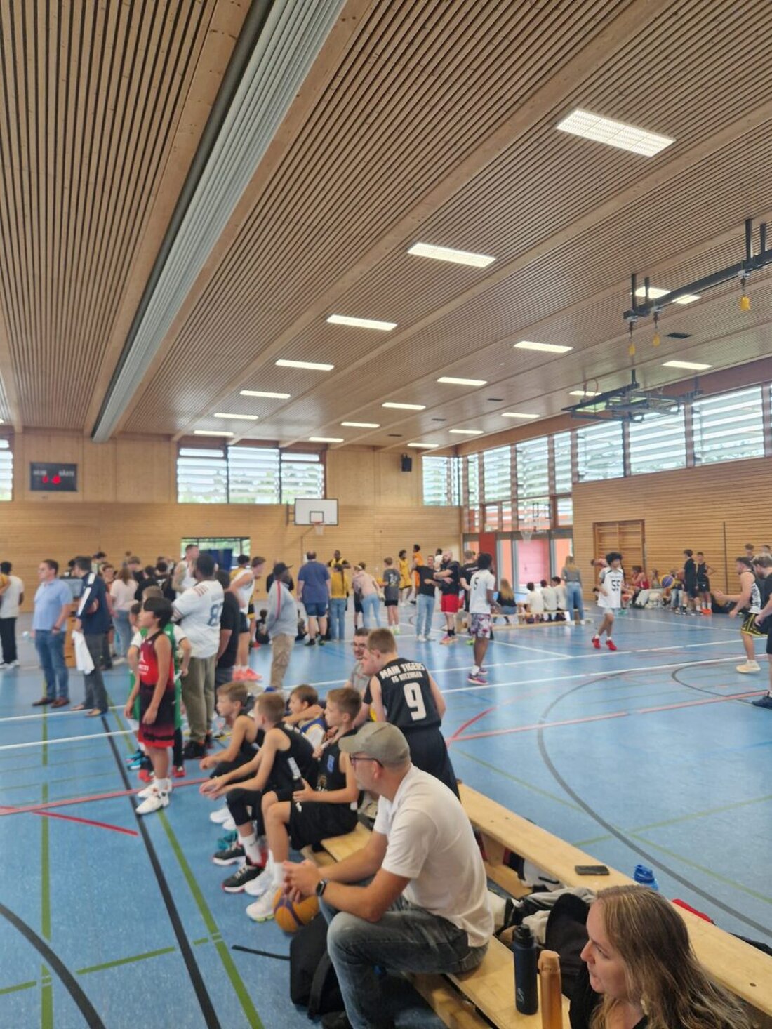 Weiherhammer. Am Wochenende fand das erste BBV Breitensport 3x3 Basketball Turnier in Weiherhammer statt und begeisterte über 150 Sportlerinnen und Sportler sowie zahlreiche Eltern und Kinder.