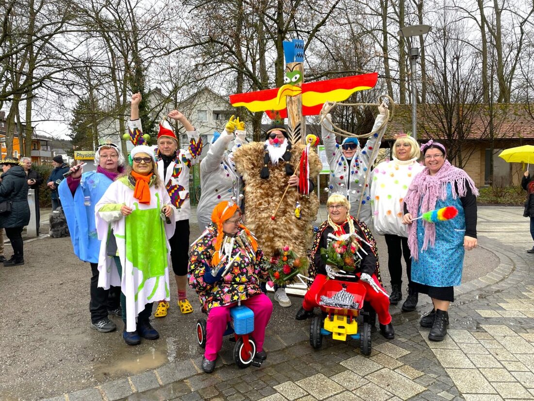 Teublitz. Die "Deiblitzer Faschingsgaudi 2025" bietet Veranstaltungen für alle Altersgruppen, darunter ein Kinder- und Jugendprogramm, einen Faschingsball und einen Seniorenfasching. Abschluss ist der Kinderfasching am 3. März mit freiem Eintritt.
