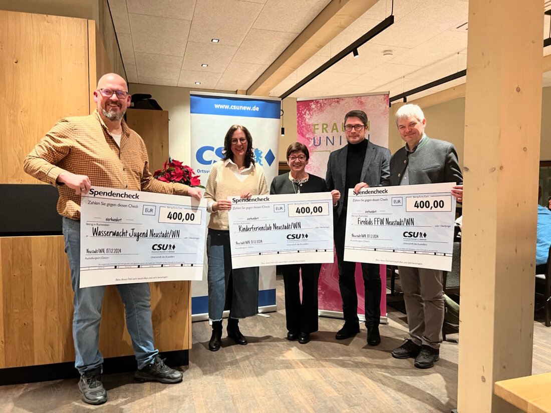 Neustadt/WN. Die CSU Neustadt feierte eine stimmungsvolle Weihnachtsfeier mit Geschenken, die nichts kosten, und musikalischen Darbietungen. Spendenschecks von je 400 Euro wurden an lokale Jugendgruppen übergeben.