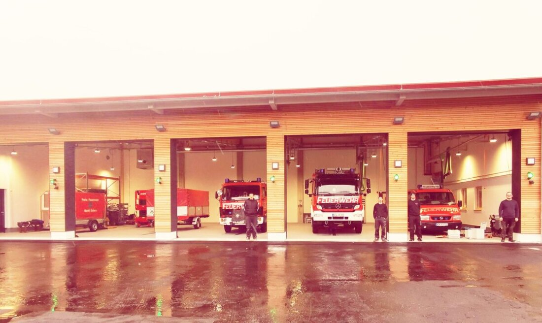 Eslarn. Nach 31 Monaten Bauzeit zog die Freiwillige Feuerwehr am 2. Januar 2025 wieder in das neue Feuerwehrhaus ein. Die offizielle Einweihung ist für den 29. Mai 2025 geplant.