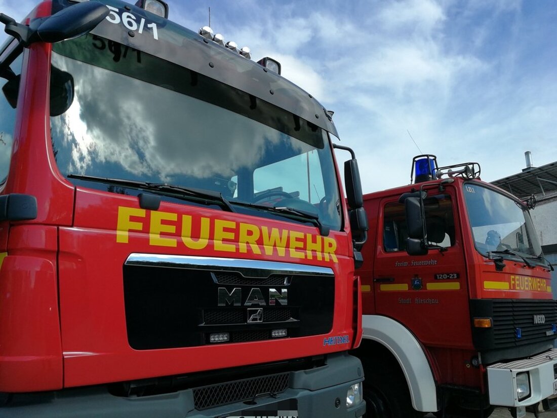 Hohenburg. Bei einem Brand in einem Zweifamilienhaus in Hohenburg (Landkreis Amberg-Sulzbach) ist nach Auskunft der Kriminalpolizei Amberg ein Mann (55) verstorben.  