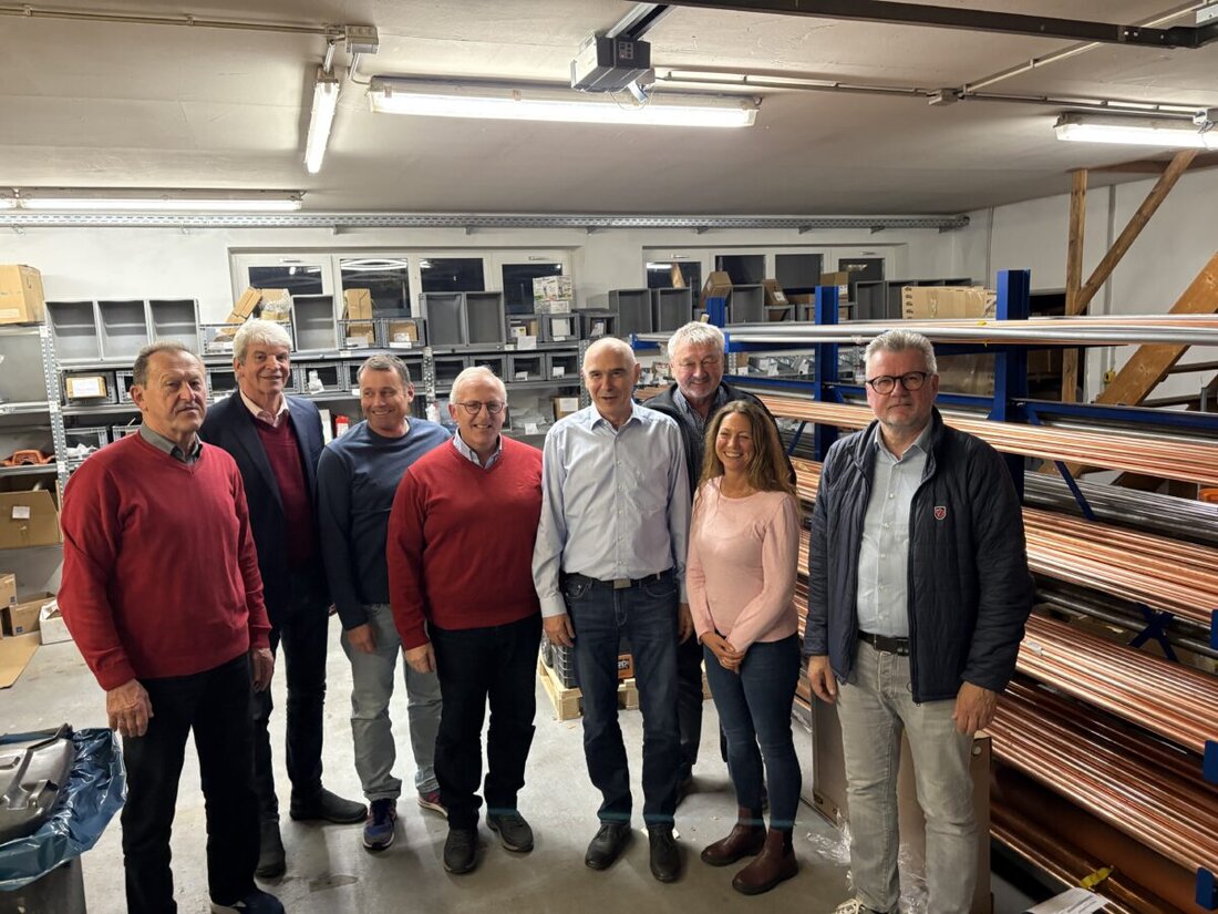 Amberg-Sulzbach. Diskussion um die Bedeutung und Herausforderungen im Handwerk, einschließlich der Gewinnung von Nachwuchs und Anerkennung der dualen Ausbildung.