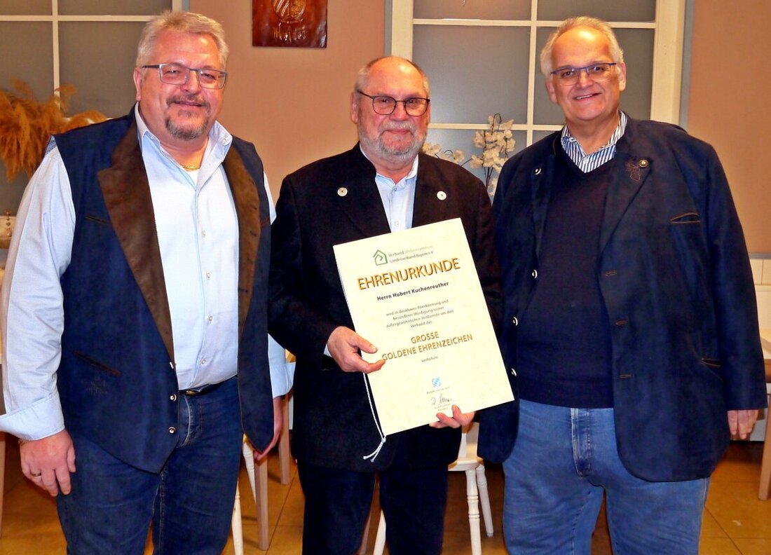 Weiden. Hubert Kuchenreuther wurde mit dem Großen Goldenen Ehrenzeichen des Verbandes Wohneigentum für sein 50-jähriges Engagement geehrt.