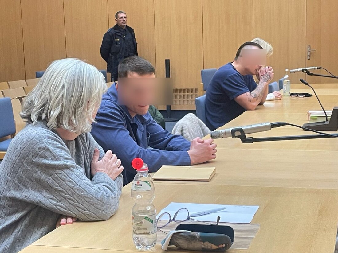 Weiden/Kohlberg. Zwei Brüder aus Tschechien streichen auf der Suche nach Diebesgut um ein Haus in Kohlberg herum und stoßen zufällig auf einen 85-jährigen. Er wird brutal niedergeschlagen; aus dem Haus fehlt danach eine Schmuckschatulle. Das Landgericht Weiden schickt die Brüder (21 und 31) dafür 5 und 7,5 Jahre ins Gefängnis.