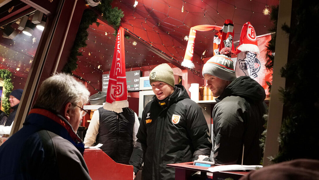 Regensburg. Noch eine letzte vage Hoffnung für den SSV Jahn am Sonntag, 13.30 Uhr, vor der Winterpause gegen Bundesliga-Absteiger SV Darmstadt 98, der sich unter Florian Kohfeldt zur Mannschaft der Stunde gemausert hat. Einen Vorteil hat die Misere: Tiefer kann Regensburg nicht fallen.