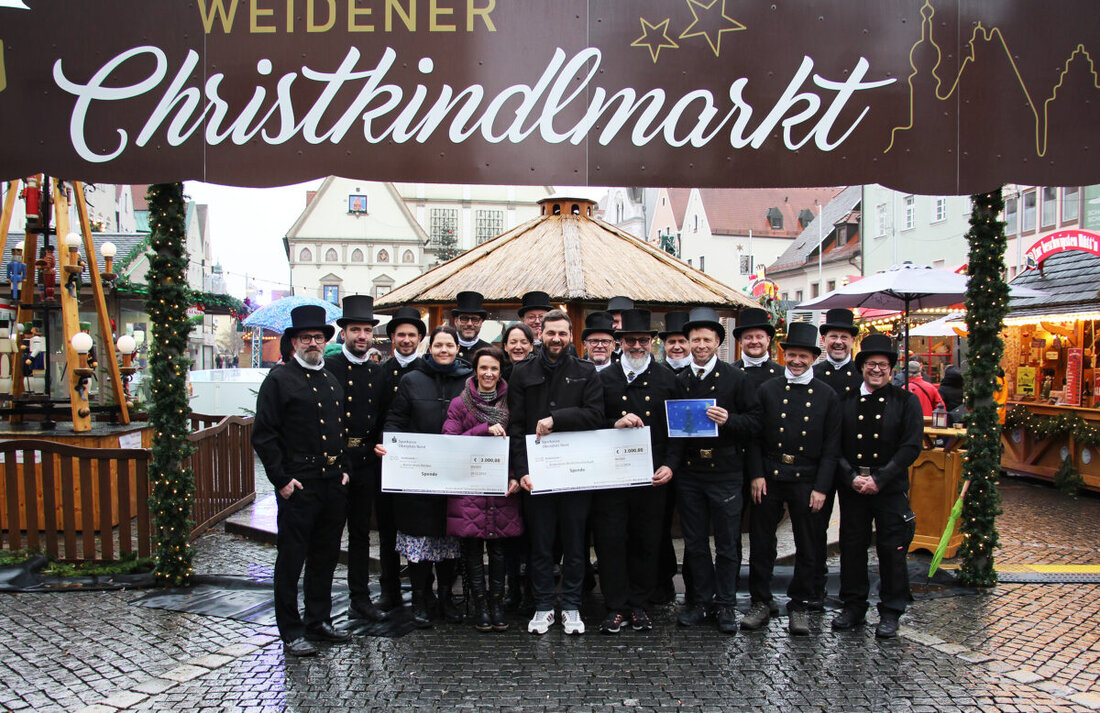 Weiden. 30 Kaminkehrer spendeten je 3.000 Euro an den Bunten Kreis Nordoberpfalz und das Kinderhaus St. Elisabeth, um Familien und Kinder in Not zu unterstützen.