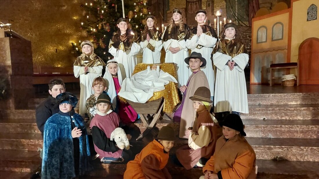 Weiden. In der vollbesetzten Herz-Jesu-Kirche feiert die Kirchengemeinde an Heiligabend Kinderchristmette.