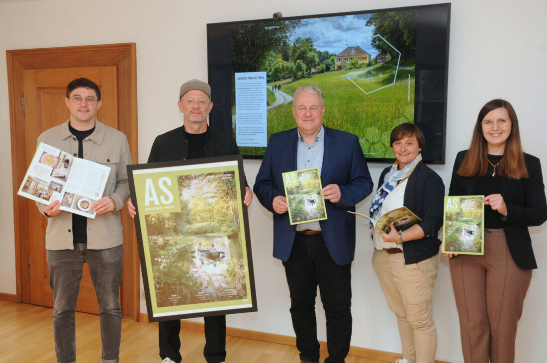 Amberg-Sulzbach. Der Landkreis präsentiert ein 44-seitiges Magazin über Region und Menschen, 10.000 Gratis-Exemplare sind erhältlich und Einsendungen sind bis 6. Januar 2026 möglich.