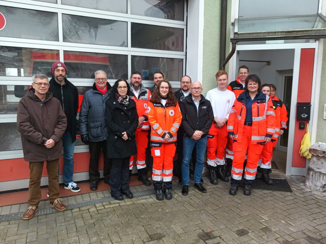 Eschenbach. Die SPD besuchte traditionell am Silvestervormittag Blaulichtorganisationen und Pflegeeinrichtungen, um deren Arbeit und Einsatz zu würdigen.