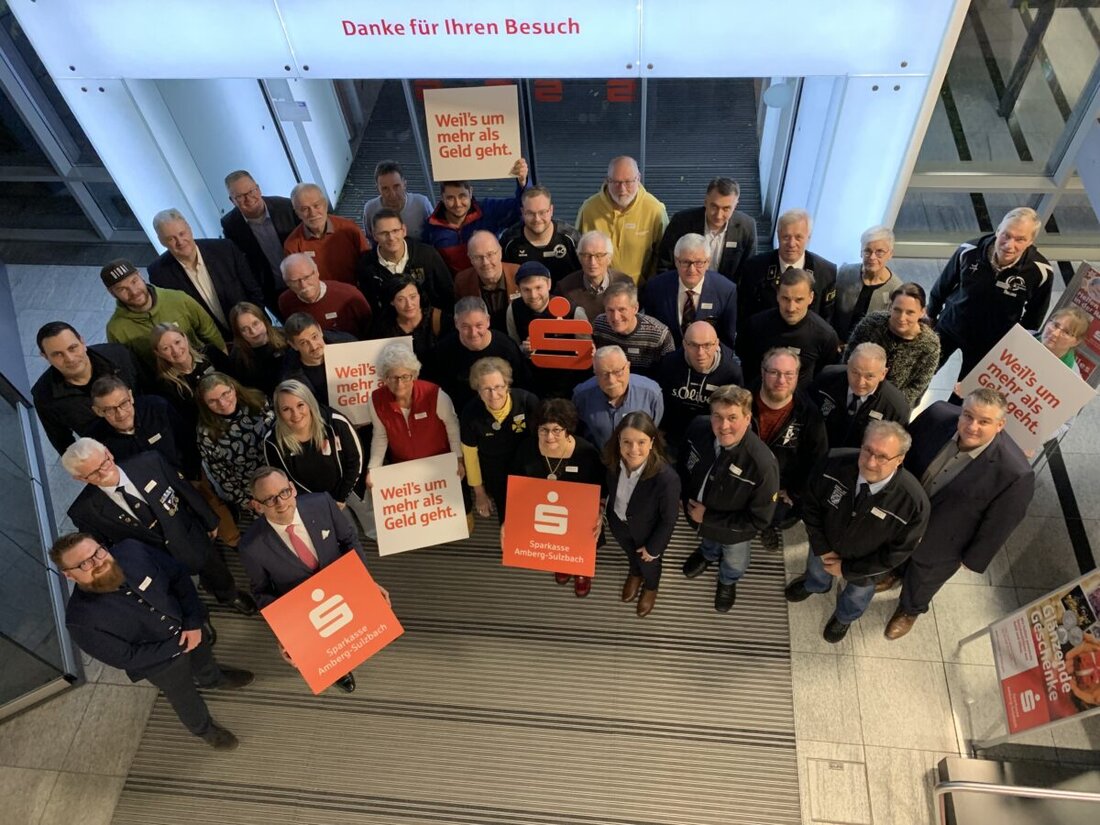 Amberg-Sulzbach. 39.000 Euro wurden von der Sparkasse Amberg-Sulzbach an regionale Vereine und Organisationen gespendet. Die Unterstützung ermöglicht die Fortführung und den Ausbau ehrenamtlicher Arbeit in der Region.
