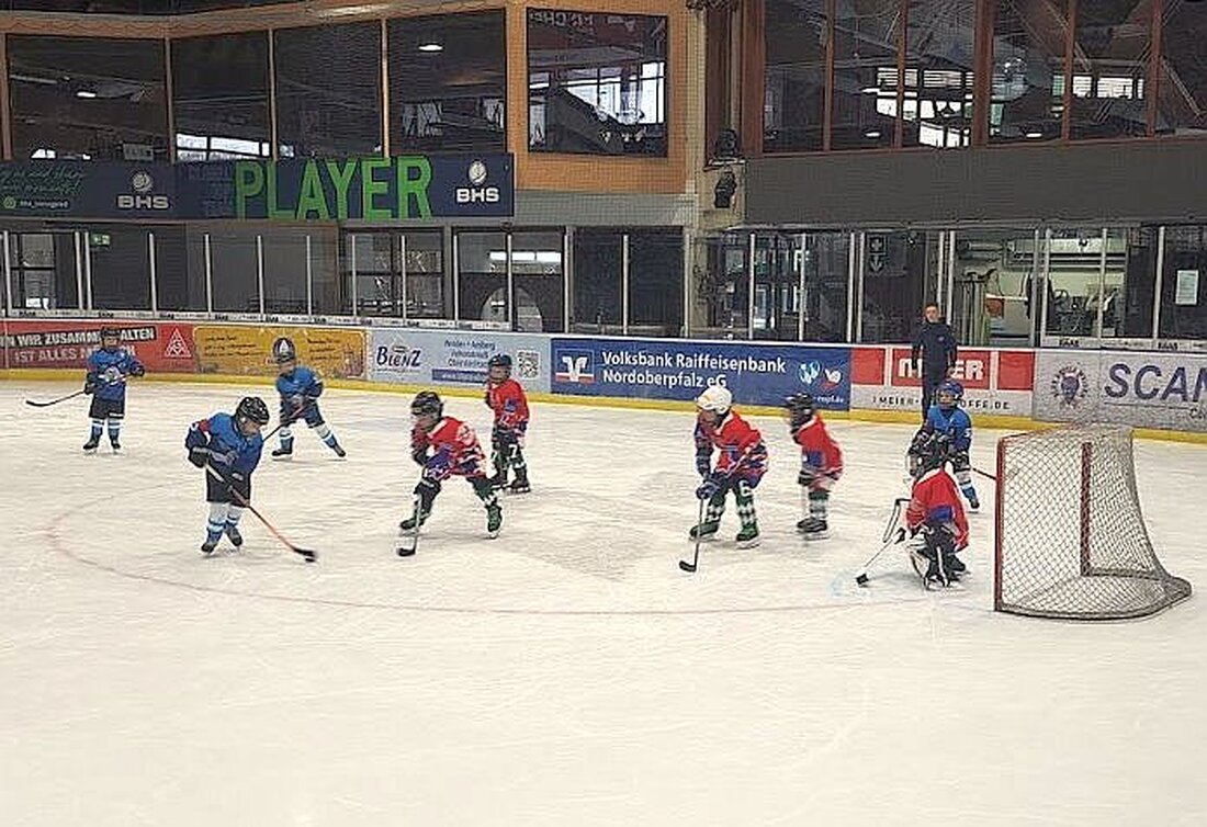 Weiden. Bei den Young Blue Devils war doch einiges los in den Weihnachtsferien – Siege für 1b und Jugend, leider Niederlagen für Schüler und Junioren.