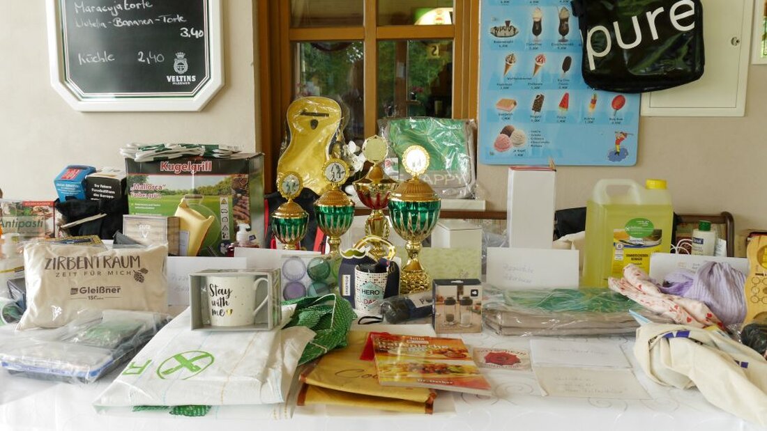 Bad Neualbenreuth. Erneuter Besucherrekord beim 13. VdK-Minigolfturnier trotz wechselhaftem Wetter, mit Teilnehmern aus dem ganzen Landkreis. Alle Teilnehmer erhielten Sachpreise, zwei erste Plätze mussten im Stechen entschieden werden.