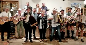 Nordoberpfälzer Musikfreunde begeistern in Stulln mit Spielfreude