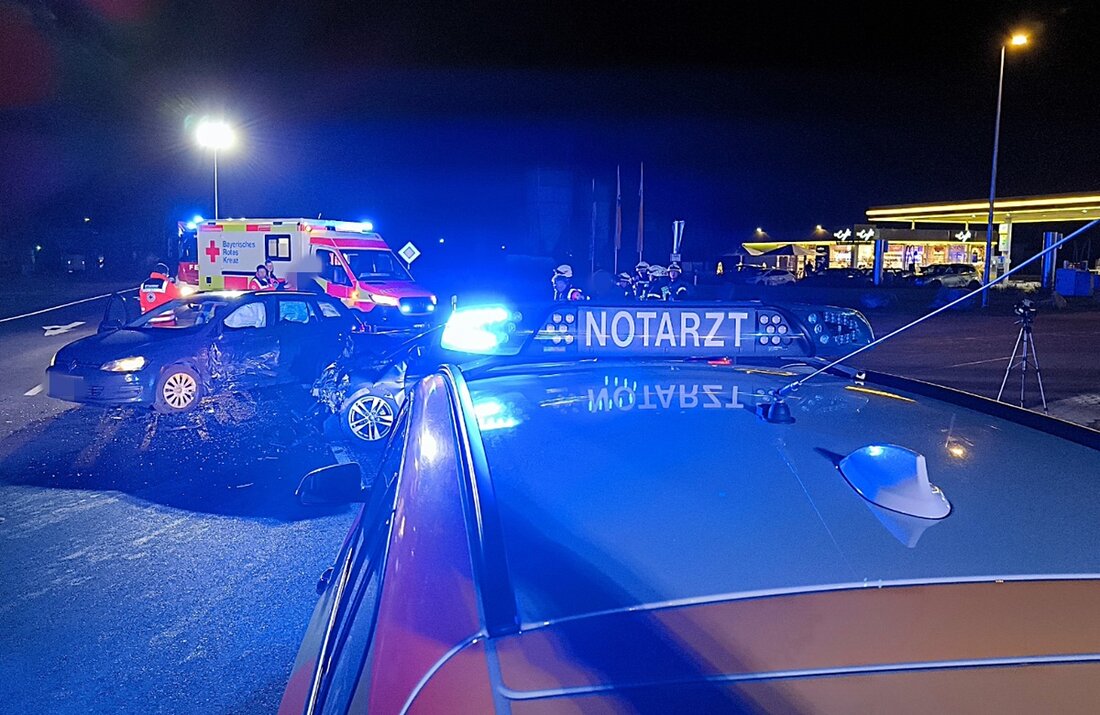 Eschenbach. Erneut hat es an der Einfahrt zur B470 an der Tankstelle einen Unfall gegeben.
