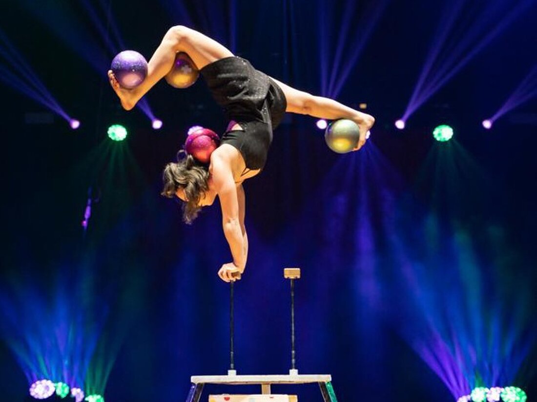 Weiden/Amberg. Ein Erlebnis, das begeistert, verzaubert und lange in Erinnerung bleibt – die Tournee der Traumfabrik lädt ein, dem Alltag für zwei Stunden zu entfliehen. In dieser Woche macht sie noch am Donnerstag und Freitag in der Max-Reger-Halle und am Samstag und Sonntag im ACC Station.
