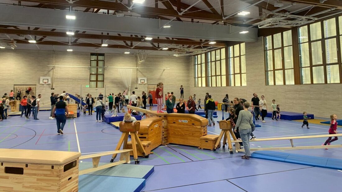 Vohenstrauß. Über 200 Kinder und ihre Familien genossen am Freitag von 14 bis 16.30 Uhr einen Indoorspielplatz, organisiert vom TV Vohenstrauß. Vielfältige Bewegungsangebote und musikalische Unterhaltung sorgten für Spaß und Aktivität nach den Feiertagen.
