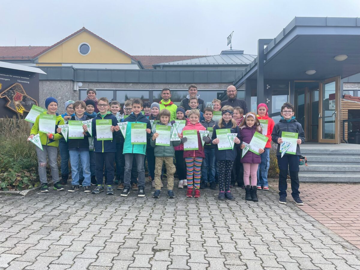 Mit dem Fahrrad sicher unterwegs. Fahrradprüfung in der Grundschule Tännesberg