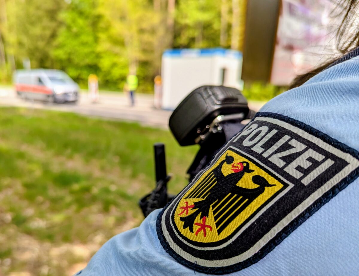 Staatsanwaltschaft Weiden und Bundespolizei: Schlag gegen internationalen Schleuserring