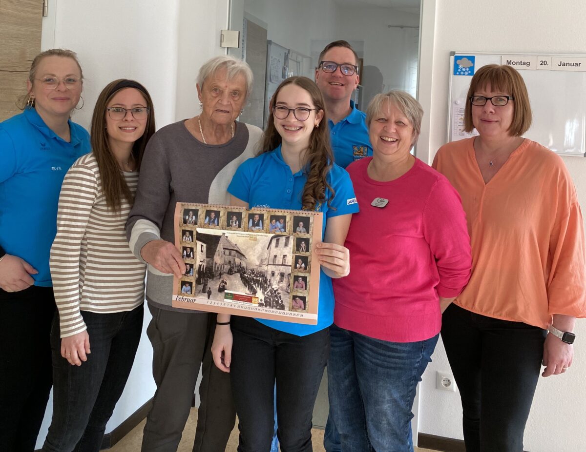 Heimatfestkalender bringen Senioren Freude