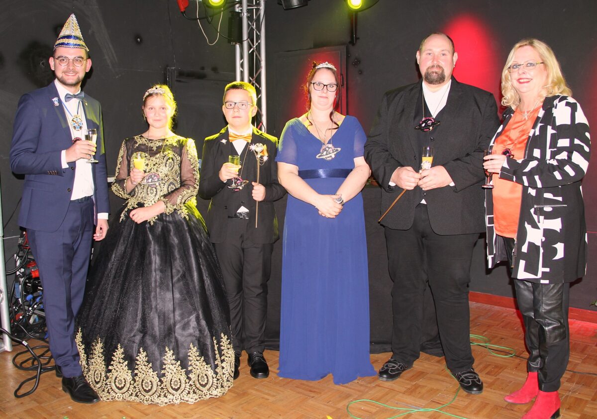 Inthronisation  in Weiden: Narrhalla feiert im Salute