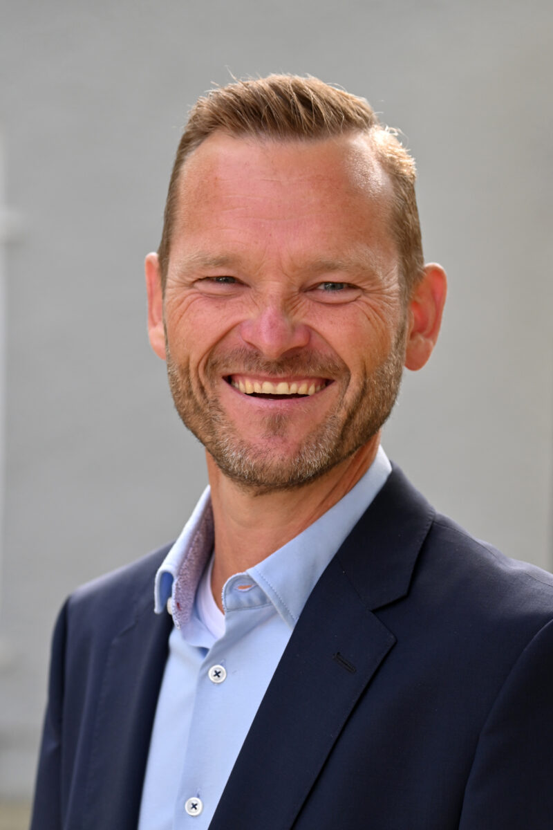 Klaus Binner wird Vize-Leiter am an der Wirtschaftsschule Weiden und Eschenbach
