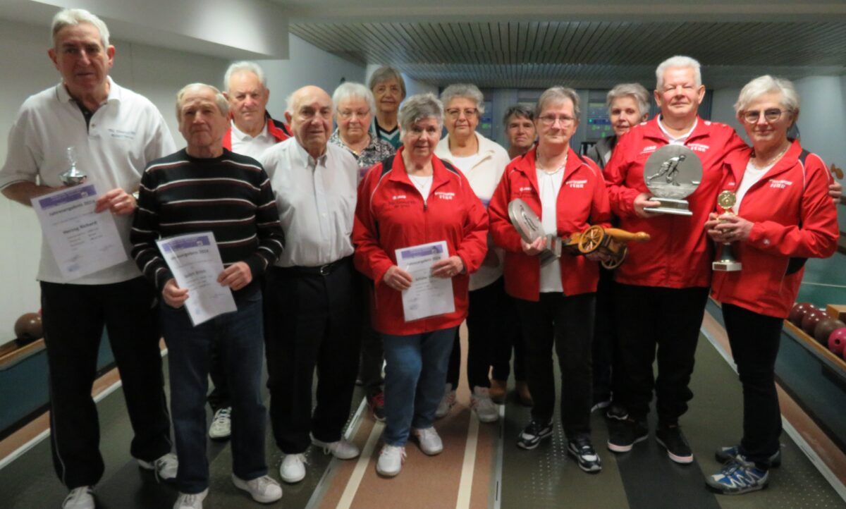Pokale für Kegler der Reha-Vitalsportgruppe