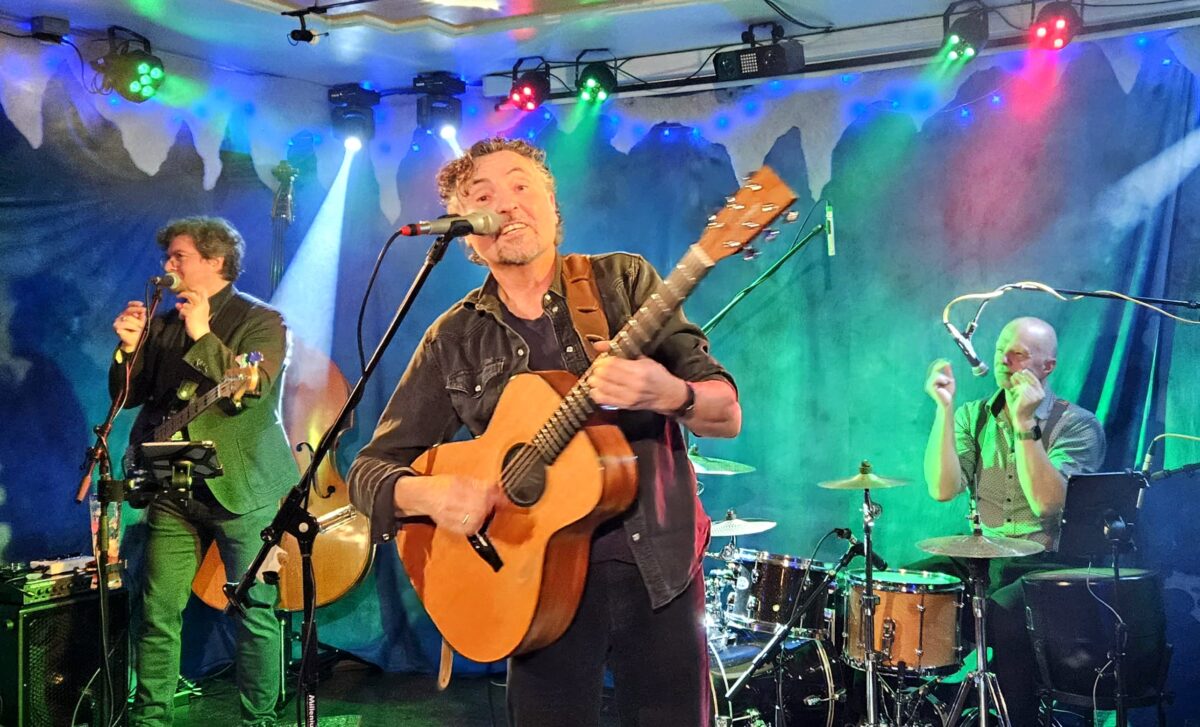 Richie Necker & Friends auf der "Live Stage"