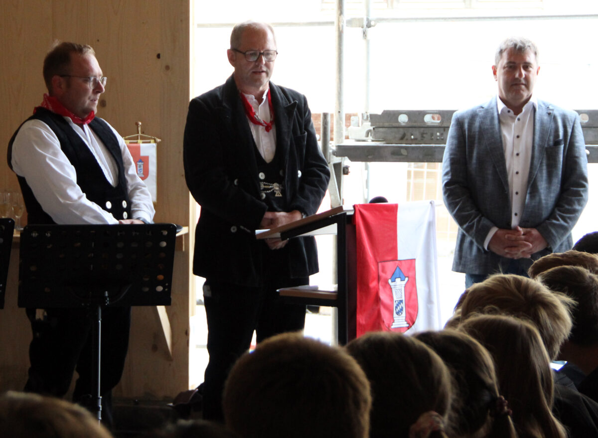 Richtfest in Kirchenthumbach: Vorfreude auf neue offene Ganztagsschule