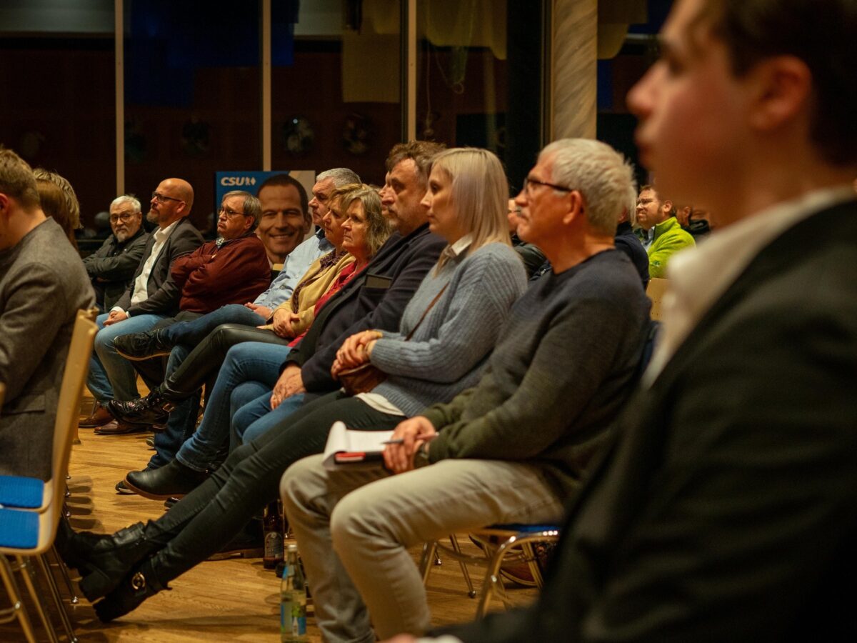 Wirtschaftsgespräch in Neustadt fordert politische Weichenstellung