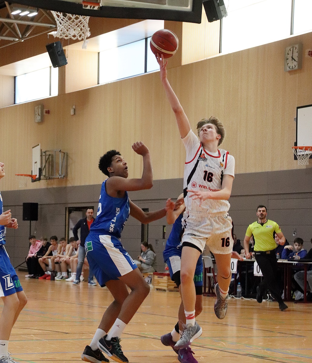 Basketball: Witt Hunters dominieren im Heimspiel gegen Karlsruhe