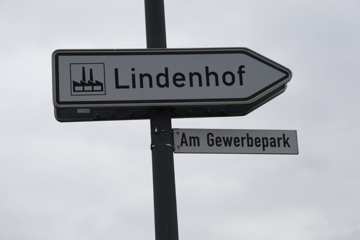 Polizei meldet Einbrüche im Gewerbegebiet Neuhaus