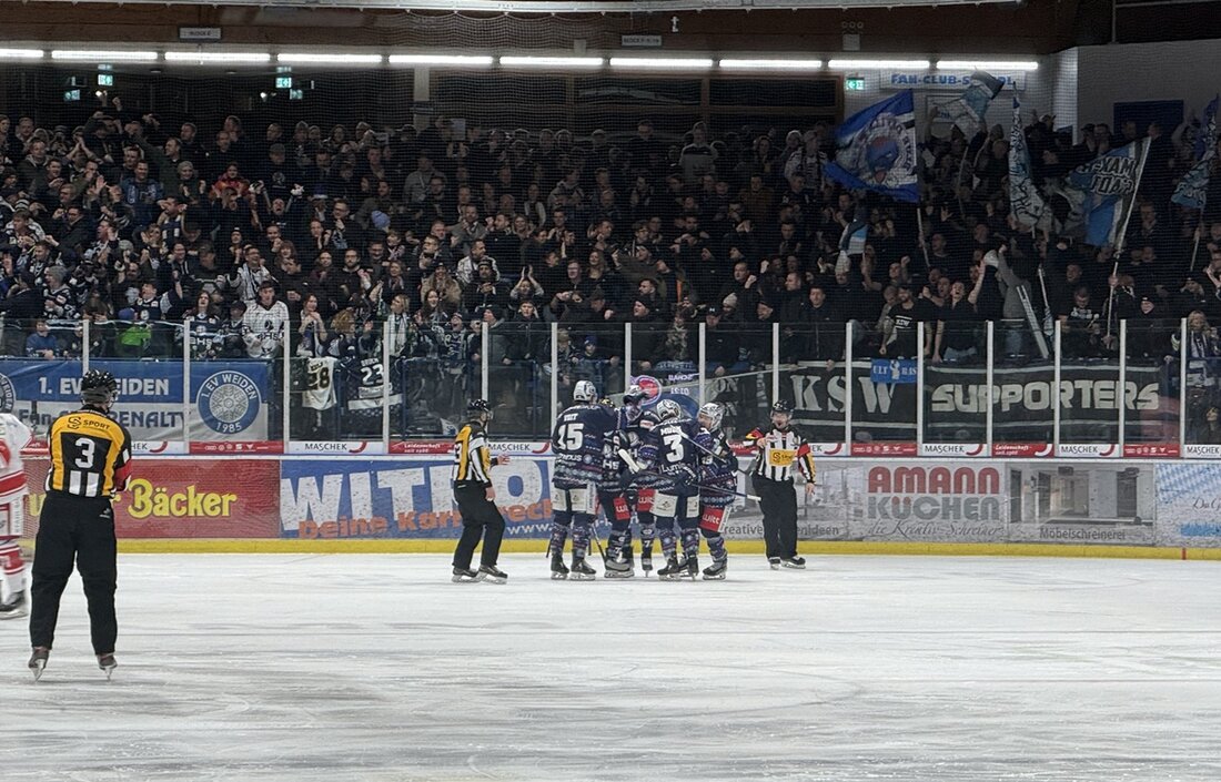 Weiden. Mit einer überragenden Leistung sicherten sich die Blue Devils am Montagabend einen hochverdienten 7:1-Heimsieg gegen die Eispiraten Crimmitschau. Die Weidener dominierten die Partie von Beginn an und unterstrichen eindrucksvoll ihre Ambitionen auf den 10. Tabellenplatz.